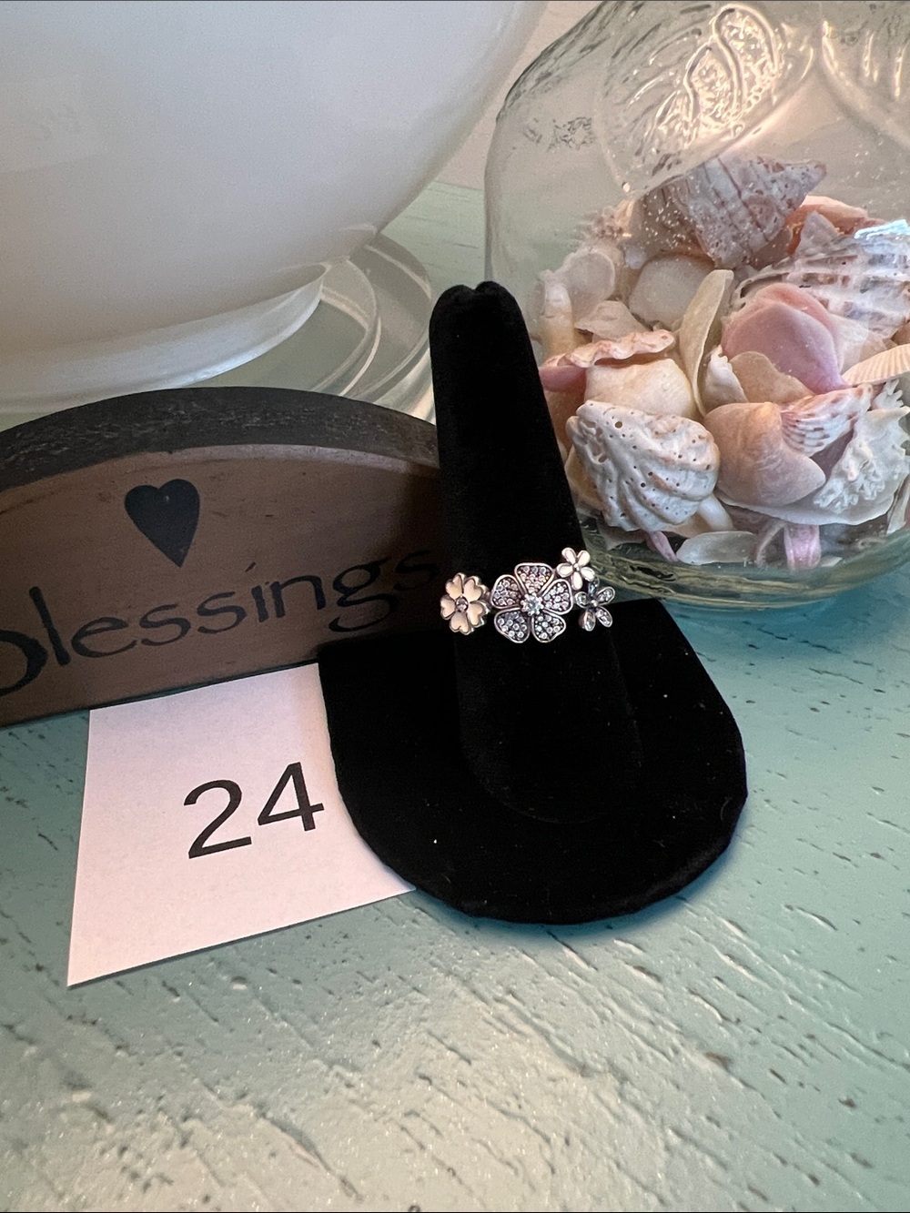 Pandora Shimmering Bouquets Ring Size 9